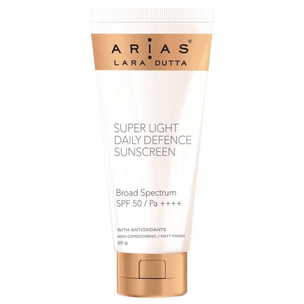 arias lara dutta super light daily defence sunscreen 50 g 0 20210928